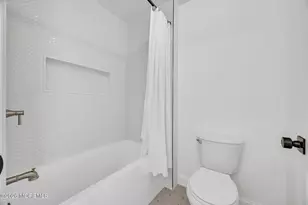 8 Saxon Ct, Freehold, NJ 07728 - Photo 48