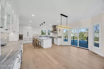 8 Saxon Court, Freehold, NJ 07728 - Photo 24