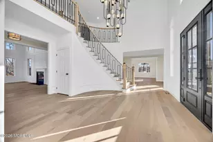 8 Saxon Ct, Freehold, NJ 07728 - Photo 6