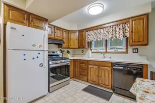 132 Apple Blossom Ln, Middletown, NJ 07748 - Photo 24