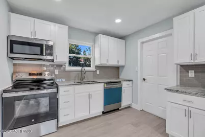 131 Briar Mills Drive, Brick, NJ 08724 - Photo 10