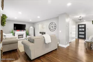 25 Community Pl, Long Branch, NJ 07740 - Photo 8