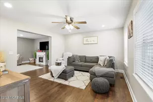 25 Community Pl, Long Branch, NJ 07740 - Photo 6