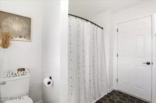 25 Community Pl, Long Branch, NJ 07740 - Photo 22