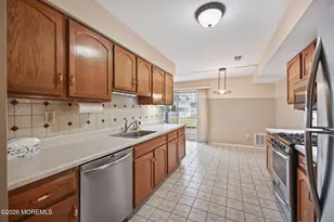 28 Vassar Pl, Morganville, NJ 07751 - Photo 24