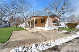 29 Cathy Ct, Jackson, NJ 08527 - Photo 1