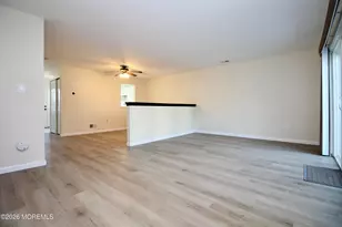 52 Claridge Ct, Freehold, NJ 07728 - Photo 20