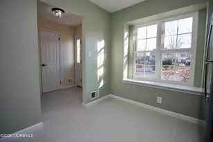 52 Claridge Ct, Freehold, NJ 07728 - Photo 12