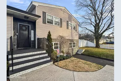 191 Summit Avenue, Middletown, NJ 07748 - Photo 4