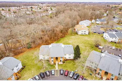 8-2 Seattle Court, Freehold, NJ 07728 - Photo 28