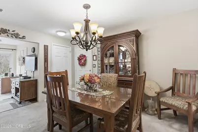 8-2 Seattle Court, Freehold, NJ 07728 - Photo 6