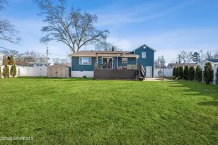 42 Hialeah Ave, Middletown, NJ 07748 - Photo 22