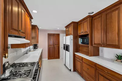 310 Brooklyn Boulevard, Sea Girt, NJ 08750 - Photo 28