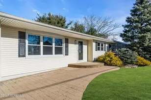 311 Vermont Dr, Brick, NJ 08724 - Photo 4