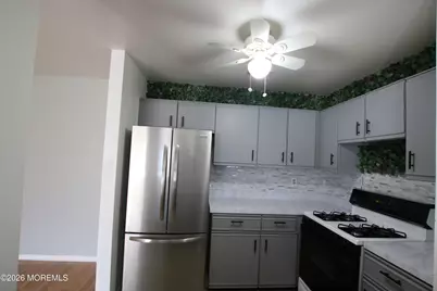 9 Crop Court, Tinton Falls, NJ 07753 - Photo 6