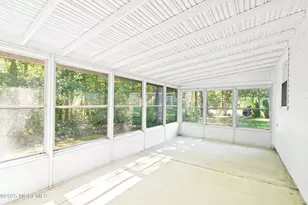 9 Whitney Ct, Brick, NJ 08723 - Photo 2