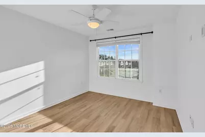 40 Thistledown Street, Tinton Falls, NJ 07753 - Photo 18