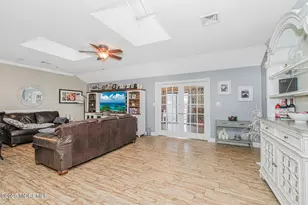 943 Jennifer Ln, Manahawkin, NJ 08050 - Photo 16