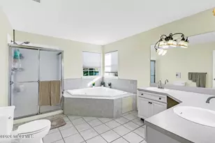 46 Woodview Dr, Howell Township, NJ 07731 - Photo 12