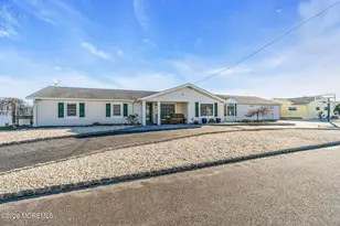 13 Jolly Roger Way, Waretown, NJ 08758 - Photo 4