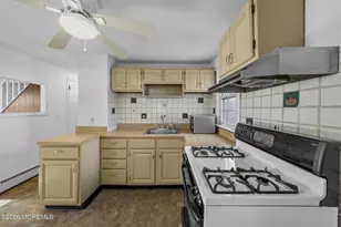517 Middle Ln, Howell Township, NJ 07731 - Photo 4