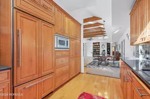 184 Smithburg Rd, Manalapan Township, NJ 07726 - Photo 10