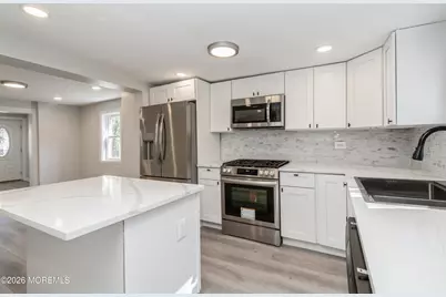 21 Mathiasen Place #A, Matawan, NJ 07747 - Photo 6