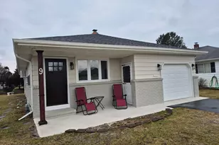 9 Frederiksted St, Toms River Township, NJ 08757 - Photo 2