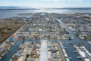 58 E Lagoona Dr, Brick, NJ 08723 - Photo 32