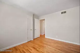 124 Sherwood Dr, Freehold, NJ 07728 - Photo 18