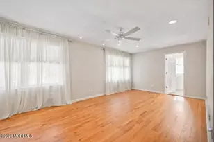 124 Sherwood Dr, Freehold, NJ 07728 - Photo 14