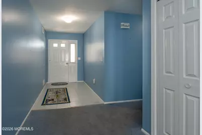42 Buttonwood Court, Lakewood, NJ 08701 - Photo 2