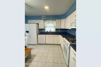 42 Buttonwood Court, Lakewood, NJ 08701 - Photo 4