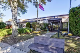 175 Amberly Dr, Manalapan Township, NJ 07726 - Photo 22