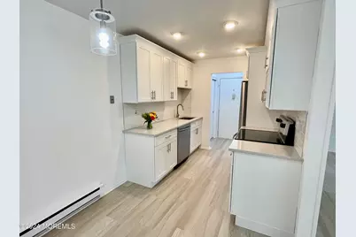 175 Amberly Drive #A, Manalapan Township, NJ 07726 - Photo 4