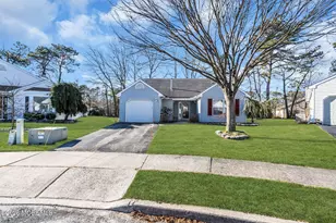 13 Golden Rod Ct, Brick, NJ 08724 - Photo 4