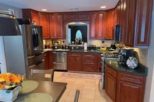 17 Idlebrook Ln, Aberdeen Township, NJ 07747 - Photo 6