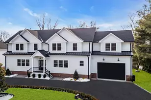 70 Valley Dr E, Atlantic Highlands, NJ 07716 - Photo 2