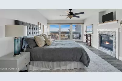 23 E Manor Sq Square, Highlands, NJ 07732 - Photo 12