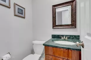 23 E Manor Sq Square, Highlands, NJ 07732 - Photo 10