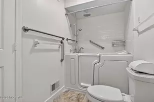 103 Maplecrest Dr E, Lakewood, NJ 08701 - Photo 28