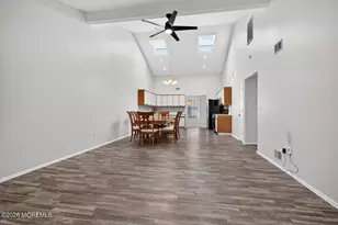 103 Maplecrest Dr E, Lakewood, NJ 08701 - Photo 16