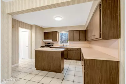 429 Lake Avenue, Oakhurst, NJ 07755 - Photo 14