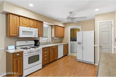 540 Vincent Drive, Brick, NJ 08723 - Photo 10