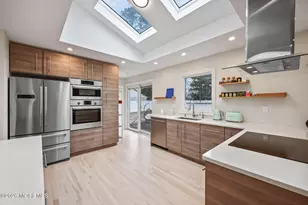 25 Maple St, Spotswood, NJ 08884 - Photo 16