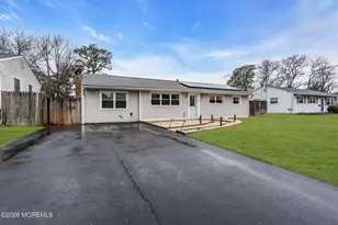 31 Colgate Dr, Toms River Township, NJ 08757 - Photo 6