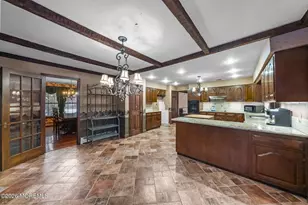 402 Main St, Manalapan Township, NJ 07726 - Photo 16