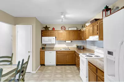 166 Cours De Lorraine #D, Freehold, NJ 07728 - Photo 18