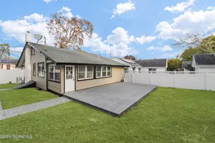 422 Forepeak Ave, Beachwood, NJ 08722 - Photo 12