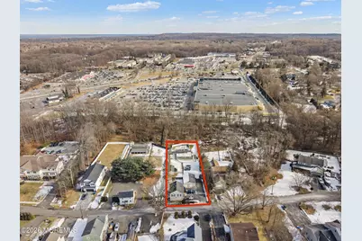 150 Magnolia Lane, Middletown, NJ 07748 - Photo 4